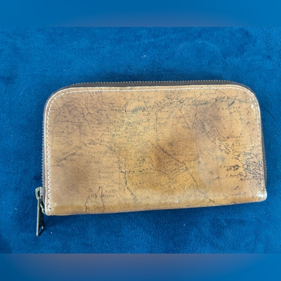 Patricia Nash Tan and Brown Leather Wallet - Picture 1 of 11